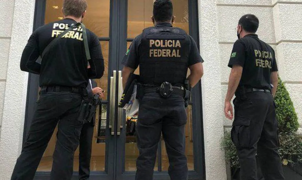 Polícia Federal publica edital de concurso com 1,5 mil vagas; salários chegam a R$ 23 mil