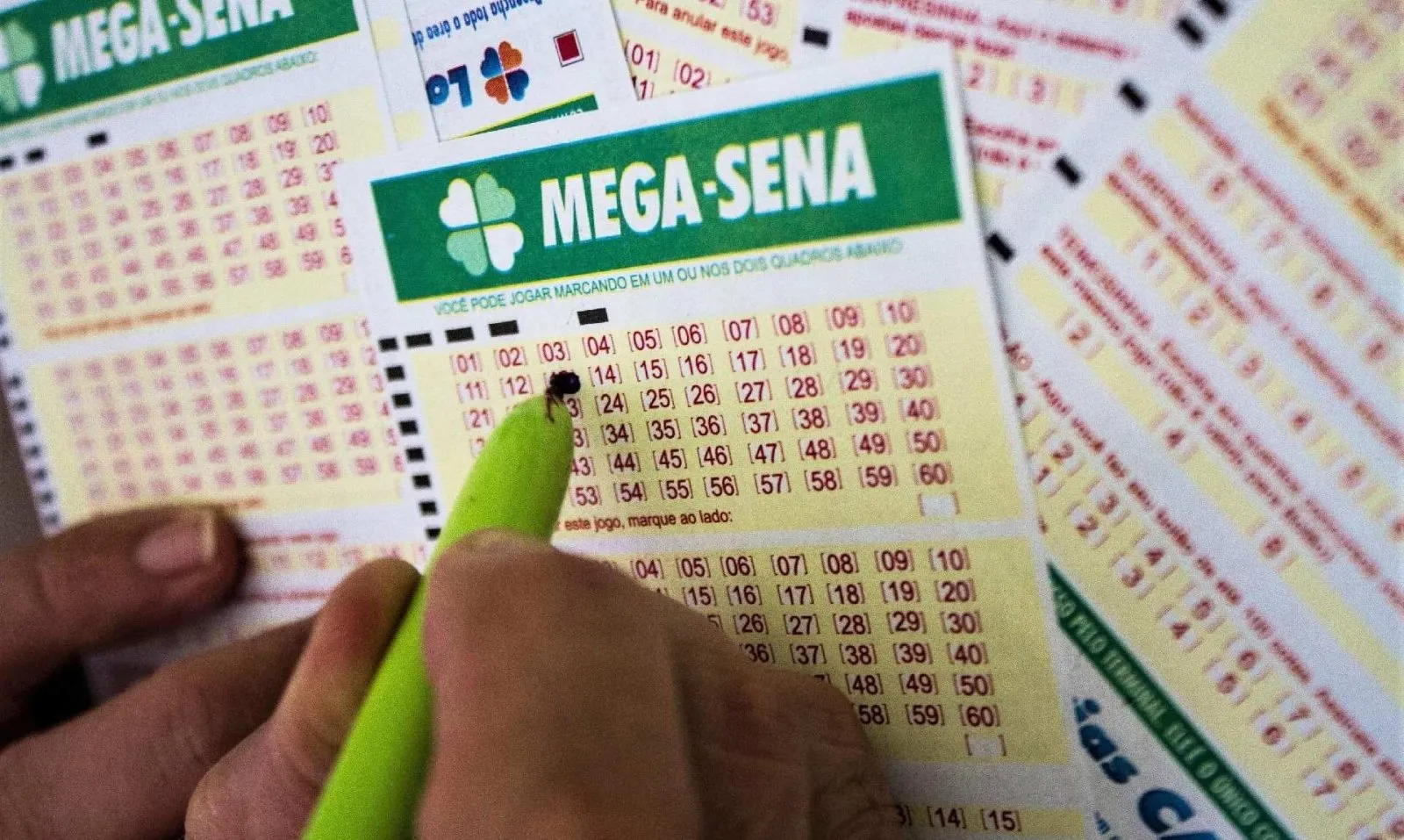 Cartões de jogos da Mega-Sena.