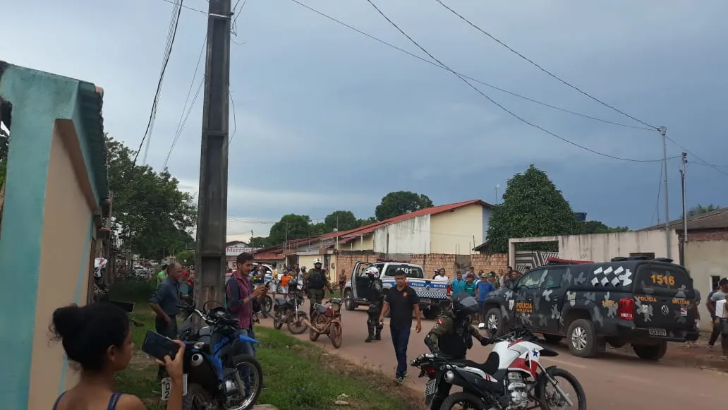 Ação terminou na 33ª rua do Santo Antônio.