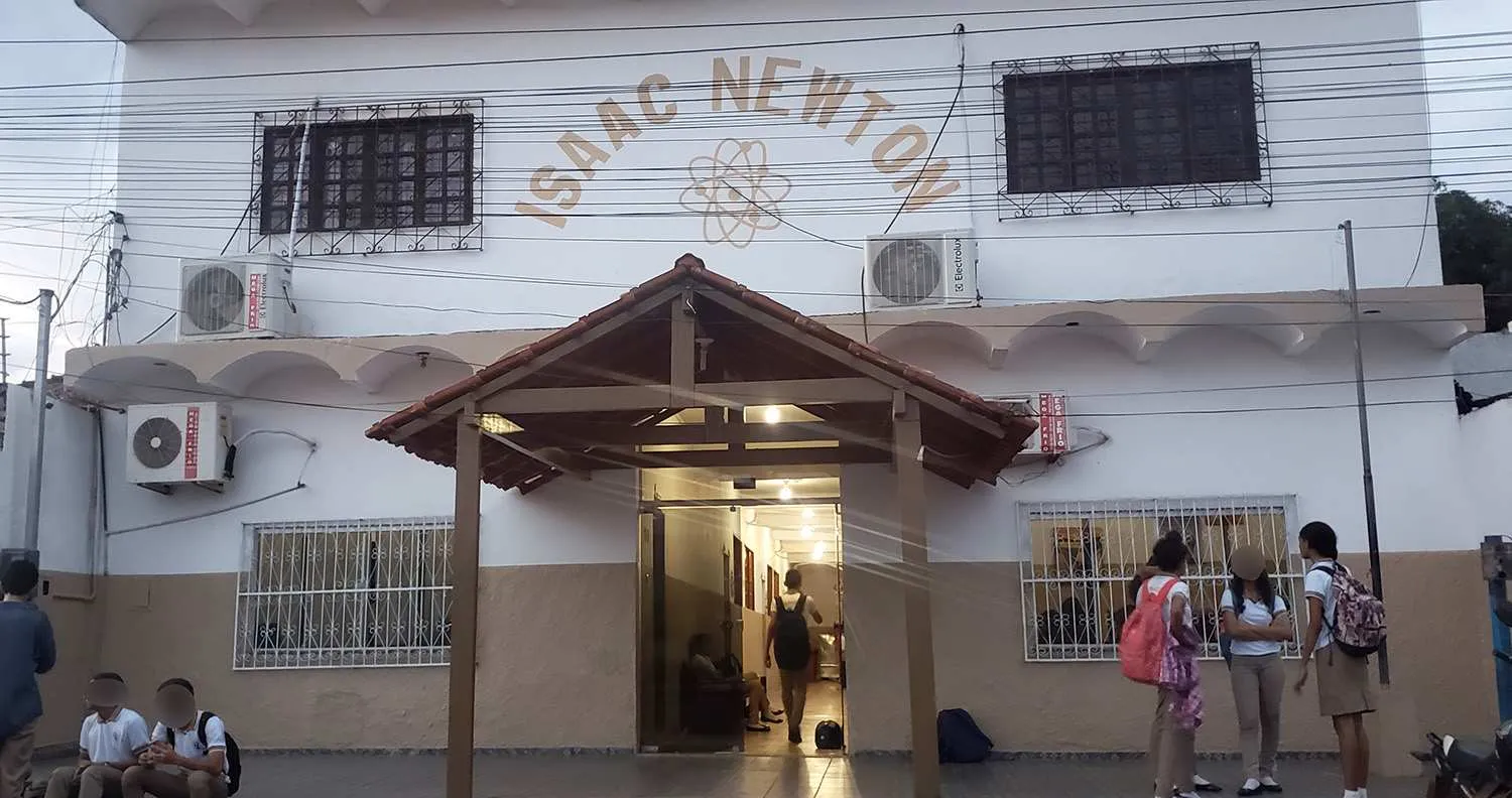 Fachada da Escola Estadual Isaac Newton