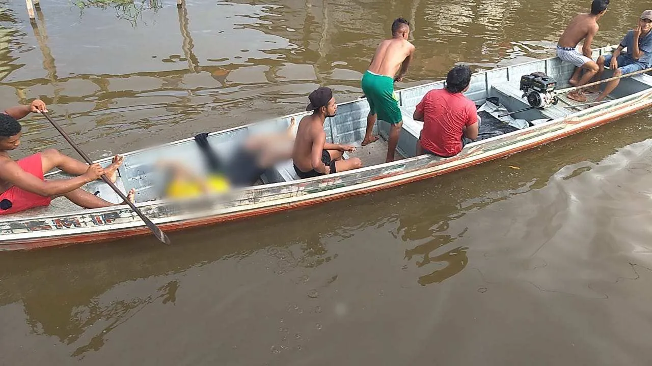 Corpo foi encontrado por moradores.