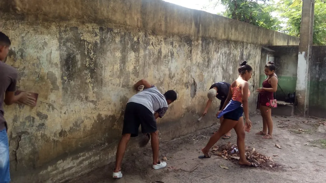 em parceria com o pintor Wellington.