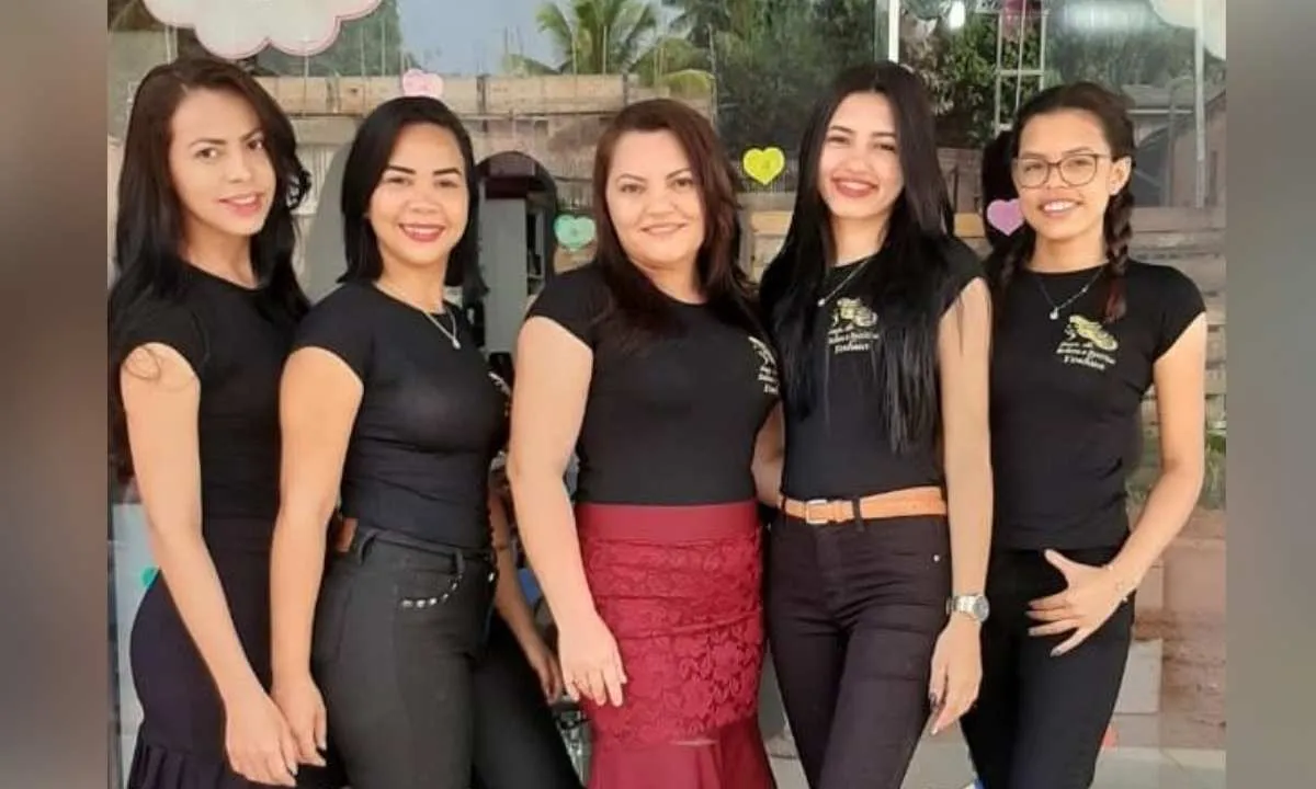 Noemia Machado e sua equipe.